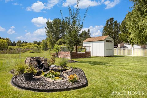 A home in Jamestown Twp