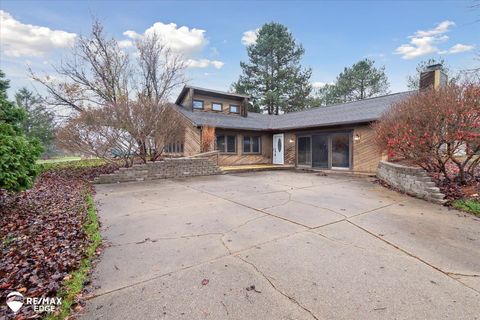 A home in Davison Twp