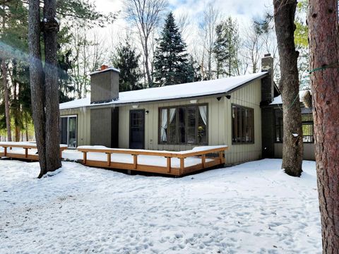 A home in Grayling Twp