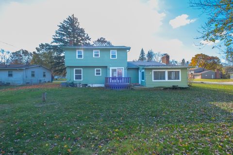 A home in Mt. Morris Twp