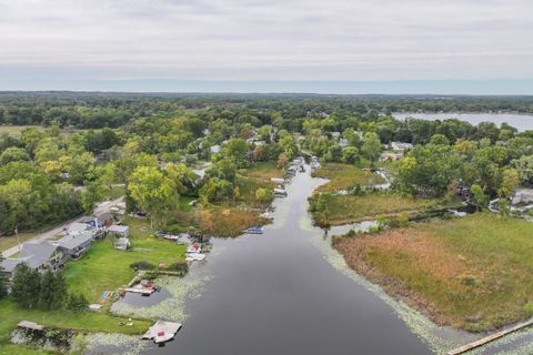 A home in Waterford Twp