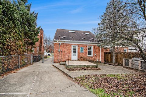 A home in Grosse Pointe Woods