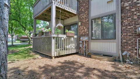 A home in West Bloomfield Twp