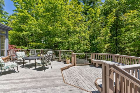 A home in West Bloomfield Twp