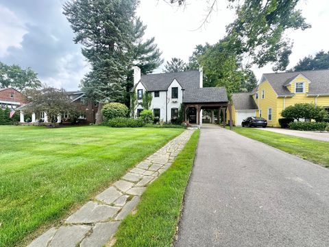 A home in Owosso