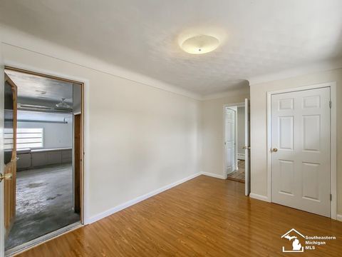 A home in BedfordTownship_Monroe