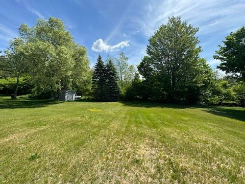 A home in Clam Lake Twp