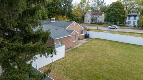 A home in Waterford Twp