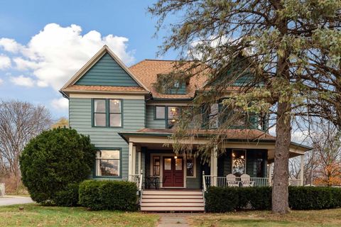 418 PEARL Street Pinckney Village MI 48169
