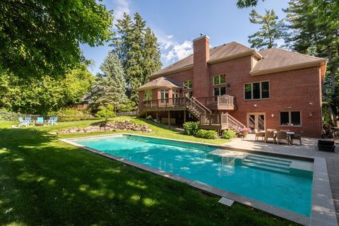 A home in Bloomfield Twp