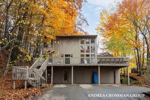 A home in Laketown Twp