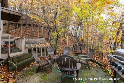 A home in Laketown Twp