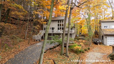 A home in Laketown Twp