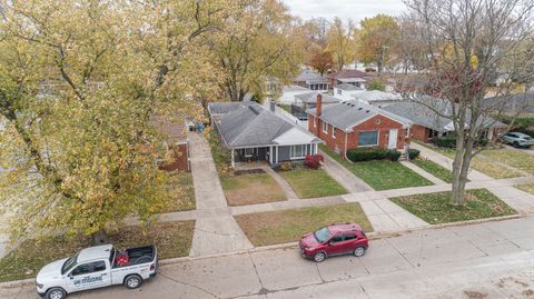 A home in Dearborn Heights