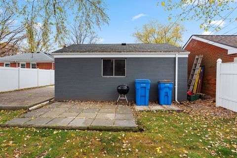 A home in Dearborn Heights