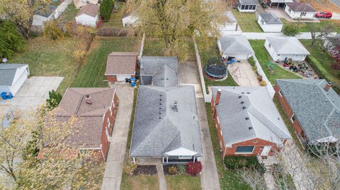 A home in Dearborn Heights