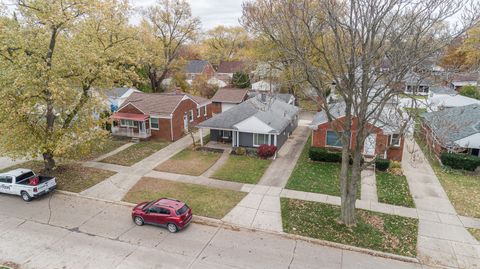 A home in Dearborn Heights