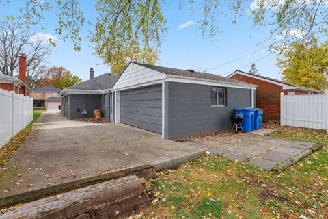 A home in Dearborn Heights