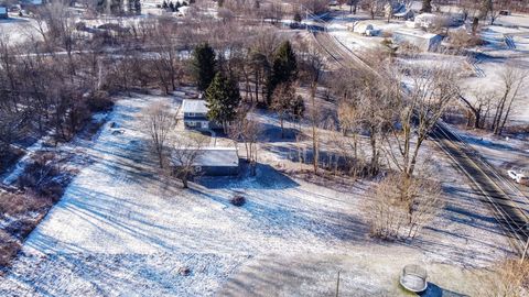 A home in Unadilla Twp