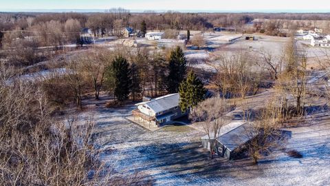 A home in Unadilla Twp