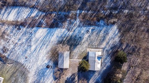 A home in Unadilla Twp