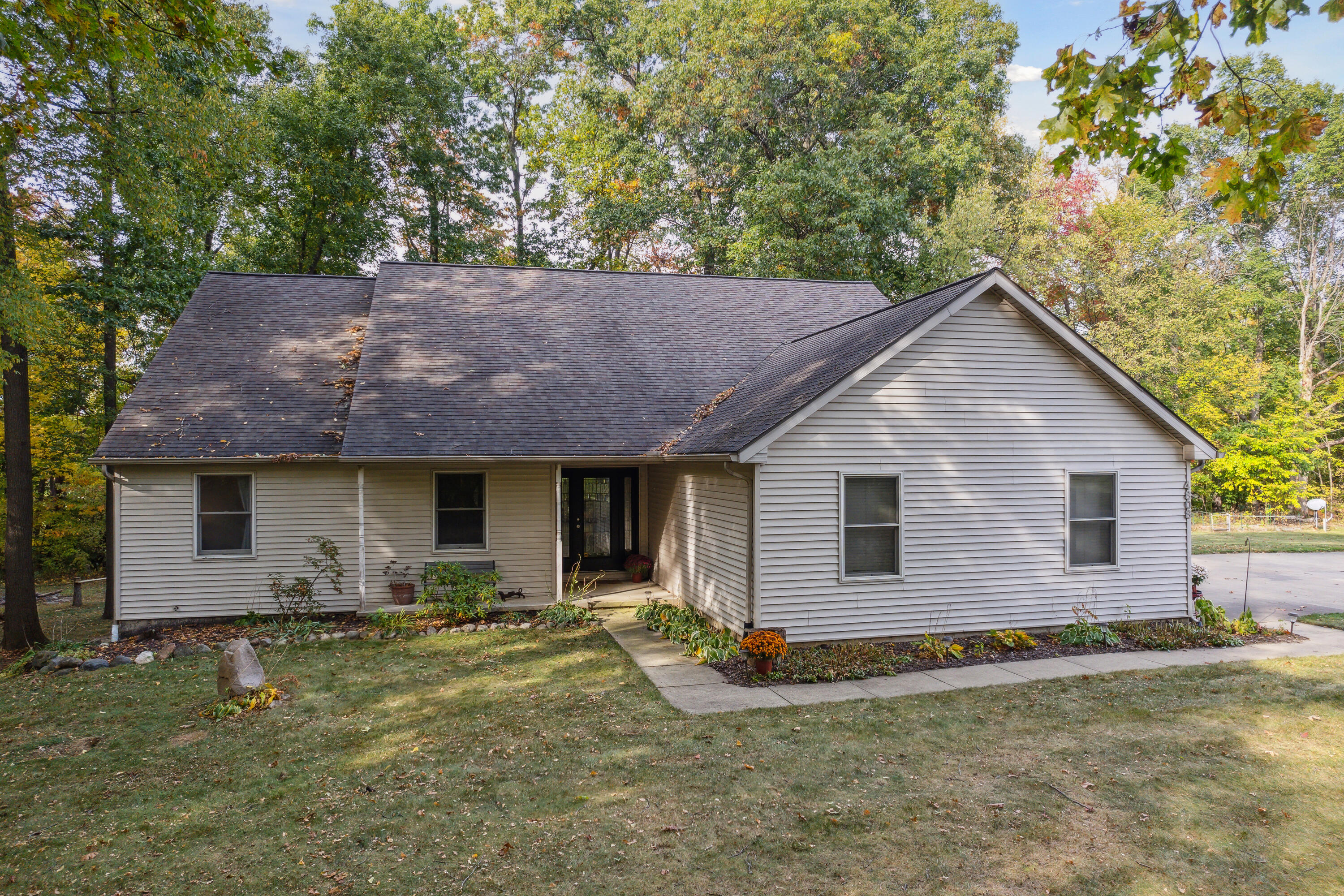 4808 Hidden Hills Circle