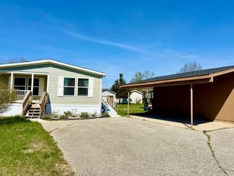 A home in Farwell Vlg