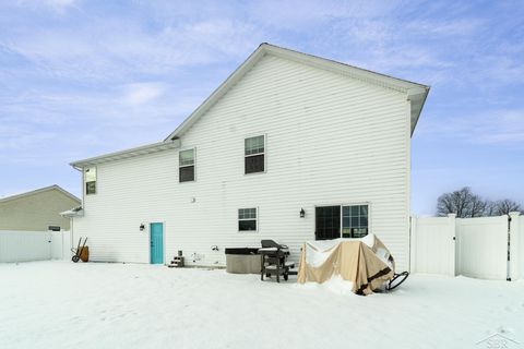 A home in Tittabawassee Twp