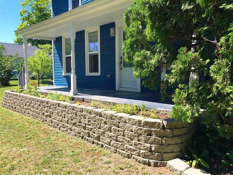 A home in Suttons Bay Twp