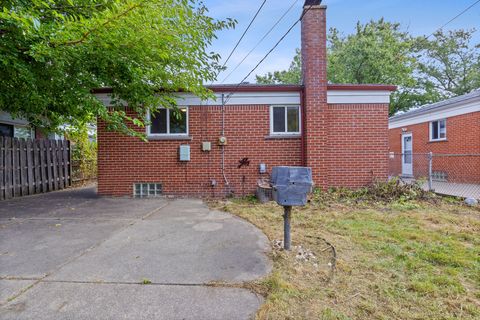 A home in Dearborn Heights