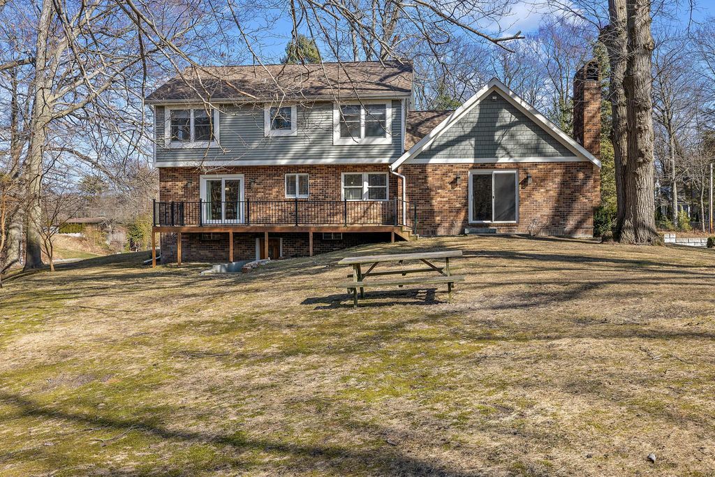 listing image 90