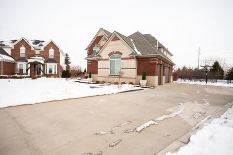 A home in Macomb Twp