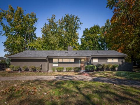 A home in Bloomfield Twp