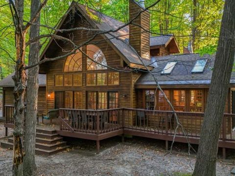 A home in Custer Twp