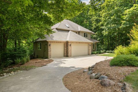 A home in Elmwood Twp