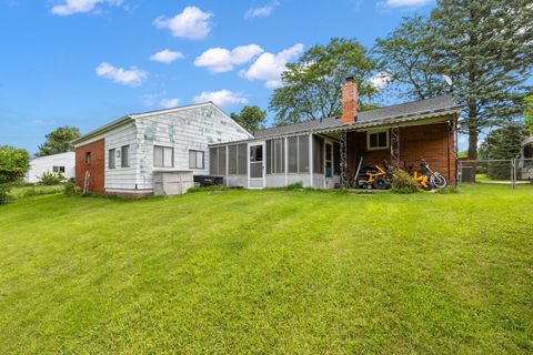 A home in Waterford Twp