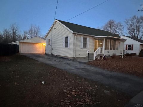 A home in Essexville