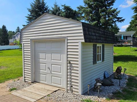 A home in Bennington Twp