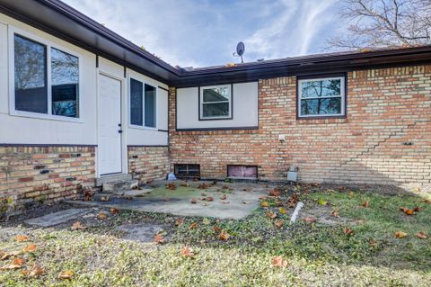 A home in Grand Blanc Twp