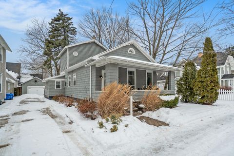 A home in South Haven