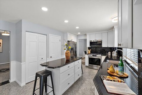 A home in WestBloomfieldCharterTownship_Oakland