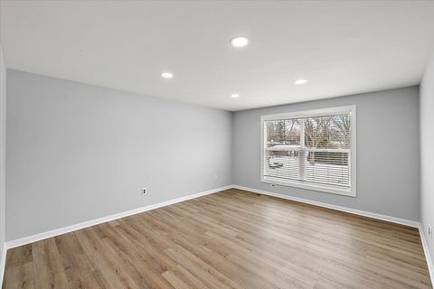 A home in WestBloomfieldCharterTownship_Oakland