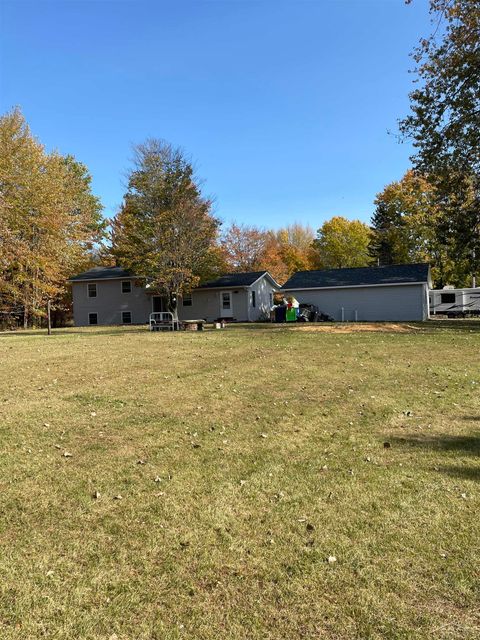 A home in Swan Creek Twp