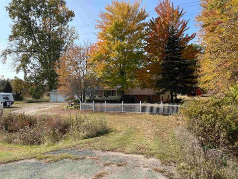 A home in Swan Creek Twp