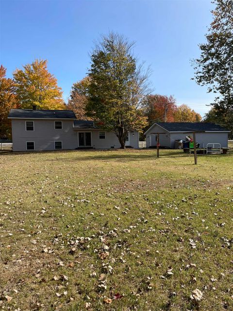 A home in Swan Creek Twp