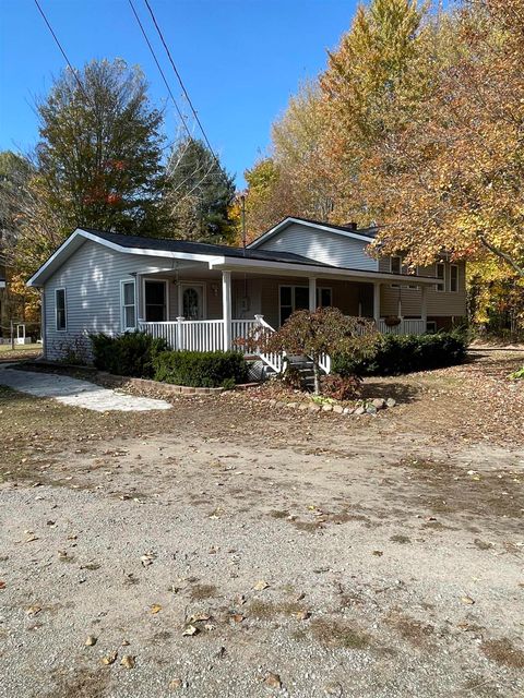 A home in Swan Creek Twp