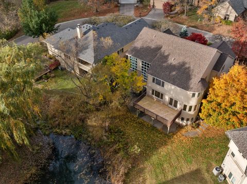 A home in West Bloomfield Twp