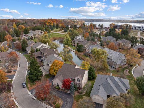 A home in West Bloomfield Twp