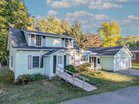 A home in Stockbridge Vlg