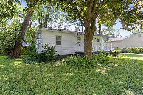 A home in Dearborn Heights